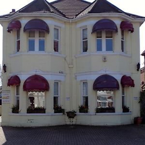 Hunters Lodge Guest House